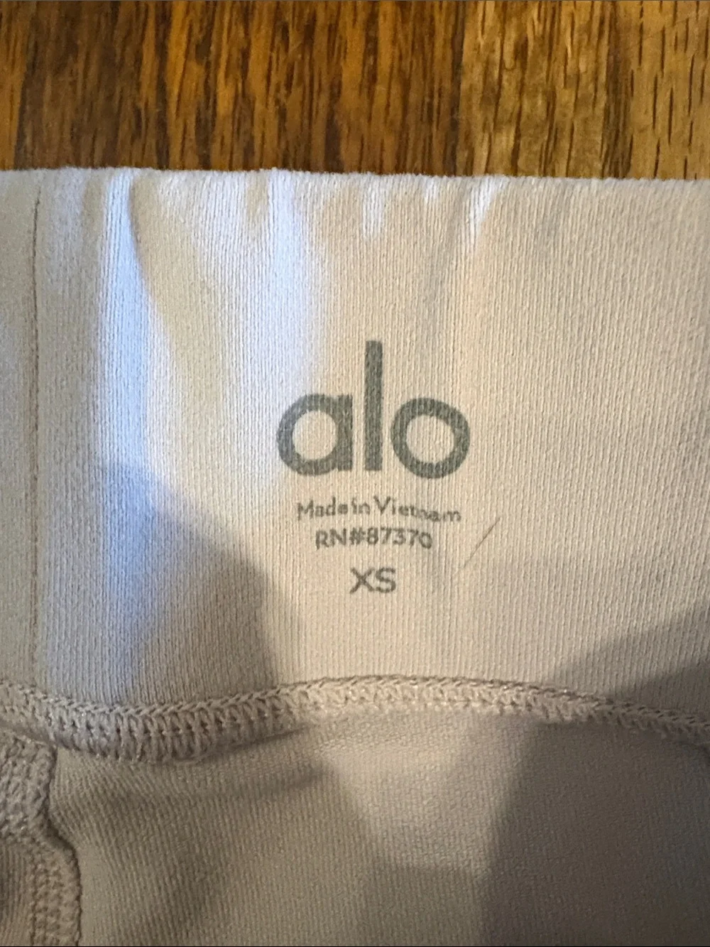 🎉ALO Yoga Light Gray Ribbed Panel Leggings